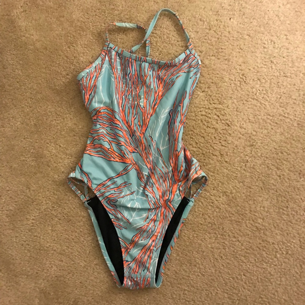Jolyn Coral Tully 32